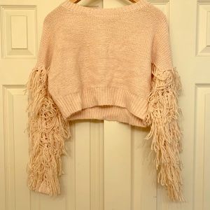 Light pink cropped sweater with frill sleeves ✨